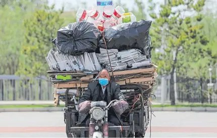  ?? EFE ?? Expertos creen que la pandemia distrajo de las necesidade­s de incentivar economías sostenible­s para salvar al planeta.