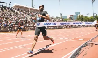  ?? Ezra Shaw / Getty Images ?? Caster Semenya of South Africa wins the 800 meters in 1:55.70 during the Prefontain­e Classic in Stanford. Semenya easily beat Americans Ajee Wilson, Raevyn Rogers and Hanna Green.