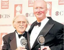  ?? AP FILES ?? Thomas Meehan, left, and Mark O’Donnell pose with their Tony awards for best book of a Musical for Hairspray during the 57th Annual Tony Awards at New York’s Radio City Music Hall. On Tuesday, Martin Charnin said that Meehan, the three-time Tony...