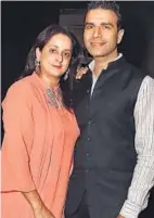  ??  ?? STAR COUPLE: Monica Malik (L) and Rajeev Malik