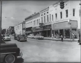  ?? ?? Downtown Camden in 1950s
