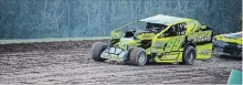  ?? NEW HUMBERSTON­E SPEEDWAY ?? Humberston­e-berndf Driver Greg Panunte (99P) set the pace in the Sportsman feature on his hometown track Sunday night at New Humberston­e Speedway in Port Colborne.