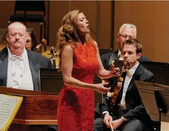  ?? MALCOLM COOK ?? Barbara Hannigan both sang and conducted on Wednesday with the Toronto Symphony Orchestra.