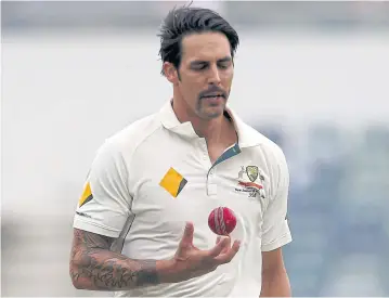  ?? REUTERS ?? Australia’s Mitchell Johnson, who announced his retirement from internatio­nal cricket, prepares to bowl during the fifth day.