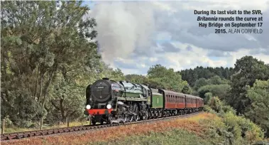  ?? ALAn CoRFiELd ?? During its last visit to the SVR, Britannia rounds the curve at hay bridge on September 17 2015.