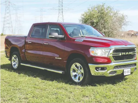  ?? PHOTOS: JIL MCINTOSH/ DRIVING ?? The 2020 Ram has a V6 engine with etorque, which aims to get you to cruising speed on as little fuel as possible.