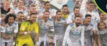  ?? |AP ?? Los jugadores del Real Madrid festejaron el título obtenido ante el acérrimo rival.