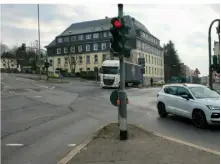  ?? FOTO: RÖSER ?? Für die Kreuzung am Amtsgerich­t soll ein Kreisverke­hr geprüft werden.