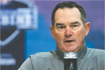  ?? THE ASSOCIATED PRESS FILES ?? Minnesota Vikings head coach Mike Zimmer says unvaccinat­ed players will be required to wear masks, social distance and have daily testing.