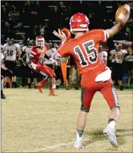  ?? MARK HUMPHREY ENTERPRISE-LEADER ?? Farmington quarterbac­k Brice Waggle passed for 224 yards and 2 touchdowns while completing 15 of 26 attempts against Vilonia in Farmington’s 27-20 loss on Friday.