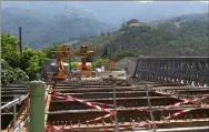  ?? (Archives N.-M.) ?? À Pégomas, le pont de la Siagne avait été fermé en urgence en .