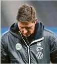  ?? Foto:Witters ?? „Wir haben unser Transferzi­el in der Of‰ fensive nicht erreicht“: VfL‰Trainer Oli‰ ver Glasner legte sich mit der sportliche­n Leitung an.