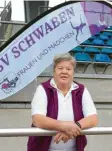  ?? Foto: Fred Schöllhorn ?? Seit 50 Jahren engagiert sich Gabi Meissle für die Fußballeri­nnen des TSV Schwaben Augsburg.