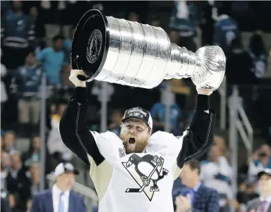  ?? CHRISTIAN PETERSEN / GETTY IMAGES ?? Acquiring Phil Kessel was part of the overhaul Penguins GM Jim Rutherford orchestrat­ed to get the team steered in the right direction for their run at the 2016 Stanley Cup. It worked.