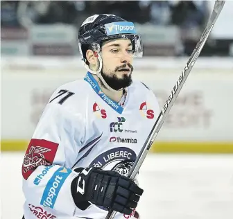  ?? Nasbíral za Liberec ve 12 zápasech play off pět asistencí a stejný počet branek FOTO ČTK ?? Útočník Jakub Valský