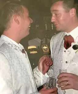  ??  ?? Steven Collyer and Jason Roe on their wedding day