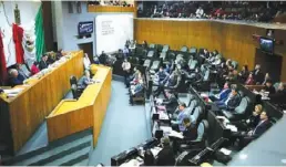  ??  ?? Carlos Rodríguez Gómez insiste en formar una bancada independie­nte en el Congreso.