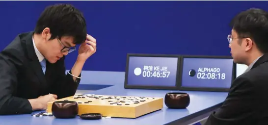  ??  ?? At the second Future of Go match between Ke Jie and Alphago, Ke resigned while most of the media was at lunch