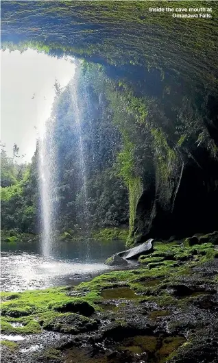  ??  ?? Inside the cave mouth at Omanawa Falls.