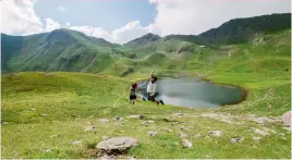  ?? (Istock) ?? Lago en el Parque nacional de Ordesa.