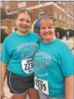  ?? KATHLEEN CAREY – DIGITAL FIRST MEDIA ?? Prendie sophomore Samantha & her mom, Doris, are happy to participat­e in the 5K to honor Nicole Gallo.