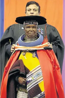  ?? /THULI DLAMINI ?? Esther Mahlangu was honoured with a doctorate at Durban University of Technology on Friday.