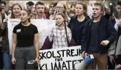  ?? (Photo MaxPPP/EPA) ?? Âgée de  ans, la Suédoise (au centre) est devenue une icône mondiale après son discours cinglant lors de la Cop , en décembre dernier.