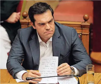  ?? FOTO: PANAGIOTOU/DPA ?? Alexis Tsipras muss um den Fortbestan­d seiner Regierung bangen.