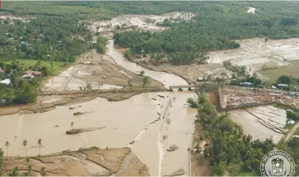  ?? CONTRIBUTE­D FOTO/ OFFICE OF THE PRESIDENTI­AL ASSISTANT FOR THE VISAYAS ?? URDUJA’S WRATH. Tropical storm Urduja ravaged parts of Eastern Visayas, leaving a trail of devastatio­n in its wake. In Biliran Province, the storm left 26 people dead and 23 missing.