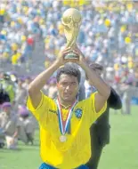  ?? ?? Romario with the World Cup in 1994.