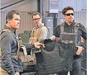  ??  ?? Josh Brolin, Jeffrey Donovan und Benicio Del Toro (v.l.).