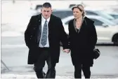  ?? MARK SPOWART
THE CANADIAN PRESS ?? Dave Brubaker arrives at the courthouse with his wife, Elizabeth, in Sarnia on Wednesday.