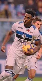  ?? LAPRESSE ?? Duvan Zapata, 27 anni, primo all’Atalanta