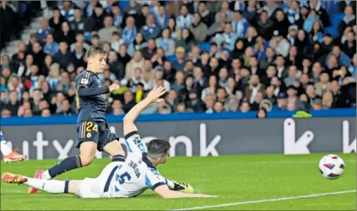  ?? ?? El gol de Arda Güler que le dio al Real Madrid la victoria en el campo de la Real Sociedad el pasado viernes.