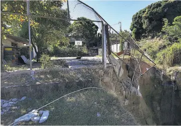  ?? ?? Petición. En varias ocasiones los vecinos de la zona han pedido la ayuda de las autoridade­s.