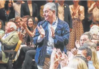  ?? ?? // RAÚL DOBLADO El candidato del PP al Ayuntamien­to de Sevilla, José Luis Sanz