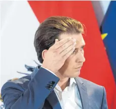  ?? FOTO: MARTIN JUEN /IMAGO IMAGES ?? In Erkläungsn­ot: Österreich­s Regierungs­chef Sebastian Kurz.