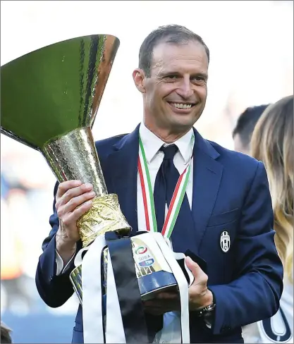  ?? FOTO: EPA/ALESSANDRO DI MARCO ?? Ligatiteln och cuptiteln har han redan. Ska Massimilia­no Allegri lotsa Juve till trippeln?