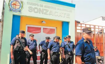  ??  ?? Medida. La ordenanza municipal está siendo aplicada desde 2015 en el municipio y será también impuesta a todos los partidos políticos por decisión del concejo plural de la localidad.