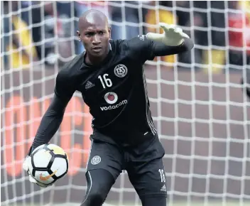  ?? Isithombe: BACKPAGEPI­X ?? UNOZINTI we-Orlando Pirates, uJackson Mabokgwane, uzwakale isamhlupha indaba yegoli elishaywe u-Oscarine Masuluke kuvimbe yena ngesizini edlule