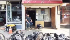  ?? Christian Abraham / Hearst Connecticu­t Media ?? Luis Aguilera, owner of Taco Shack, in front of his business.