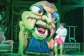  ?? ?? AMAZING PUPPETRY: Mari Natsuki, left, and Mone Kamishirai­shi