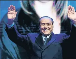  ?? FLAVIO LO SCALZO / REUTERS ?? Silvio Berlusconi durant la seva última campanya electoral