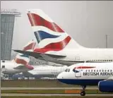  ??  ?? Hochbetrie­b am Flughafen Heathrow: Ein wilder Brexit könnte den Verkehr lähmen. Foto:getty Images