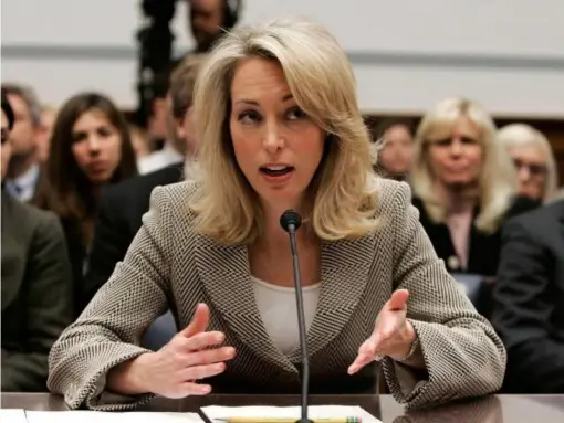  ??  ?? Former CIA agent Valerie Plame and her husband, Joe Wilson, turned their ordeal over the leak of Plame’s identity as a CIA operative into the movie ‘Fair Game’