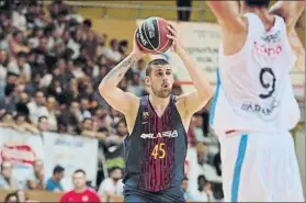  ?? FOTO: FC BARCELONA ?? Moerman mostró su buen tiro exterior ante el campeón argentino