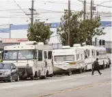  ?? Lea Suzuki / The Chronicle 2018 ?? San Francisco wants to open a new secure site for 150 unhoused individual­s to park RVs and cars in Candlestic­k State Park to support a growing contingent of people sleeping in vehicles.