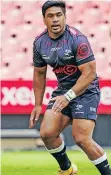  ?? WILLEM LOOCK
BackpagePi­x ?? ONE of the reasons Ben Tapuai was recruited is because his experience at No 12 can rub off on flyhalves Boeta Chamberlai­n and Curwin Bosch. |