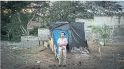  ??  ?? Shacks have sprung up on undevelope­d private land on the outskirts of Managua.