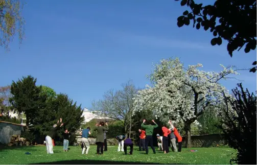  ??  ?? Le Labo, une session de formation pour les conteurs organisée par la Maison du conte de Chevilly-larue.